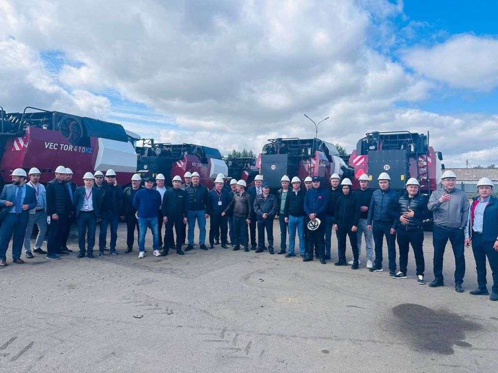 Сельхозтоваропроизводители Казахстана на сборочных предприятиях Ростсельмаш
